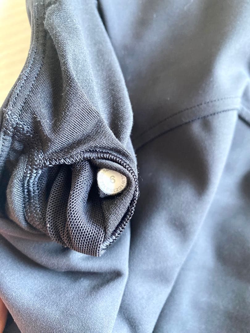 lululemon レーサーバックタンクトップ カップ付き　6 美品