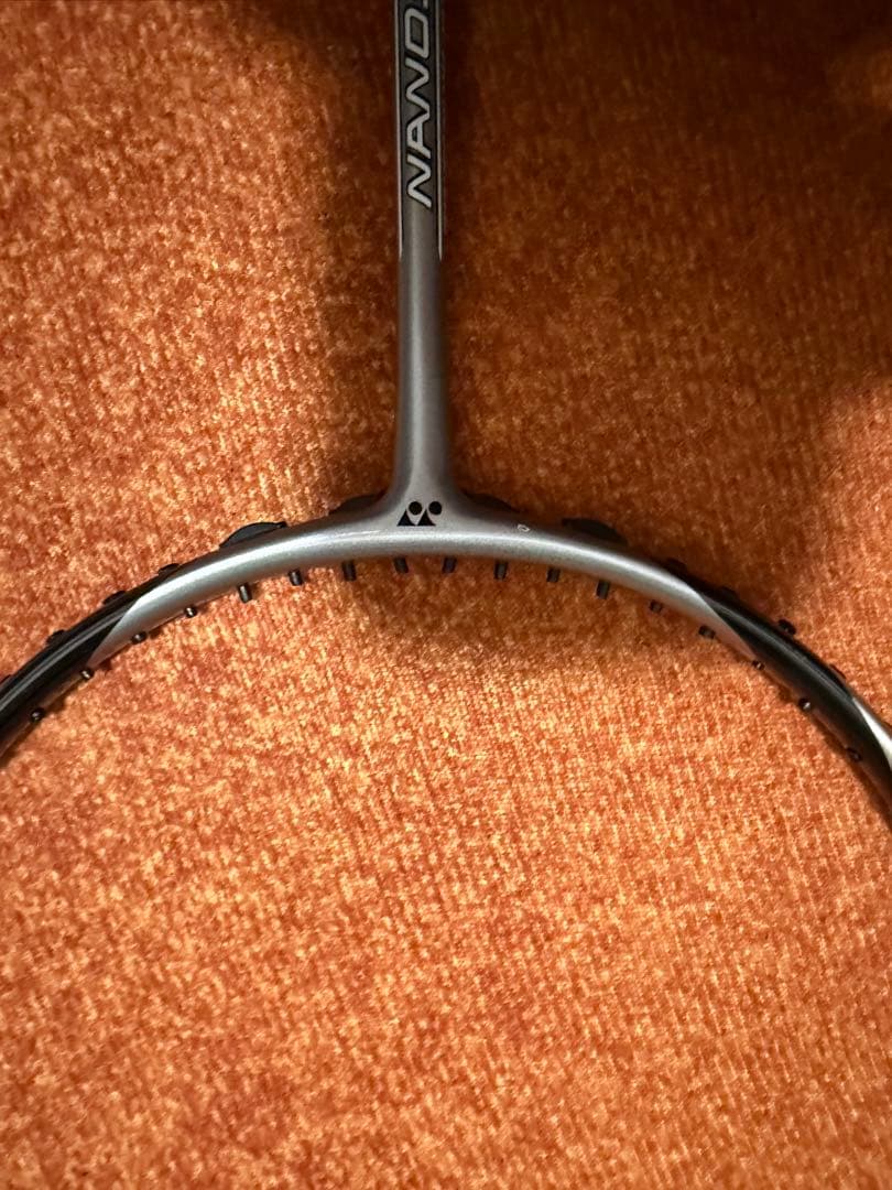 D*n様 YONEX NANOSPEED 7700 バドミントンラケット　2本セ