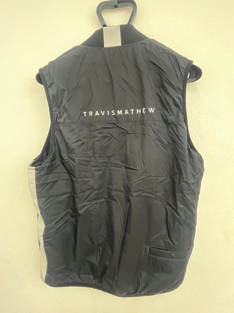 TRAVIS MATHEW ベスト Mサイズ