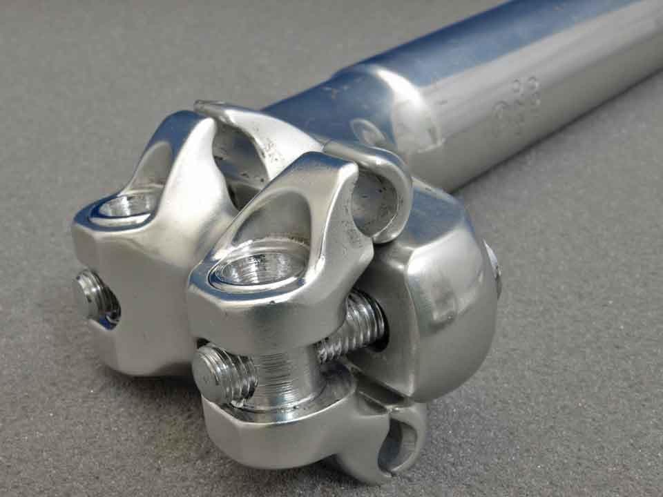日東（NITTO）NJSシートピラー NJ-SP72 W30 φ27.0mm中古
