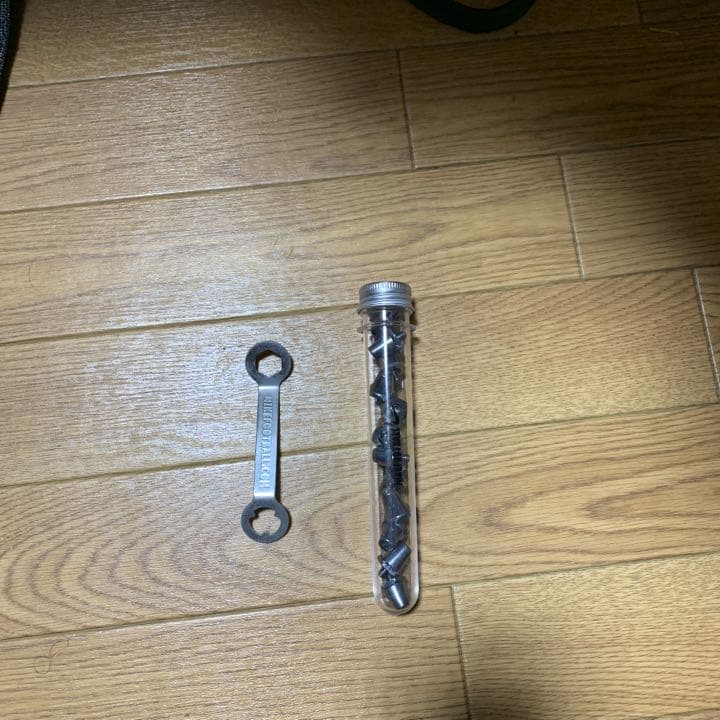 アディダス サッカースパイク ナイキ