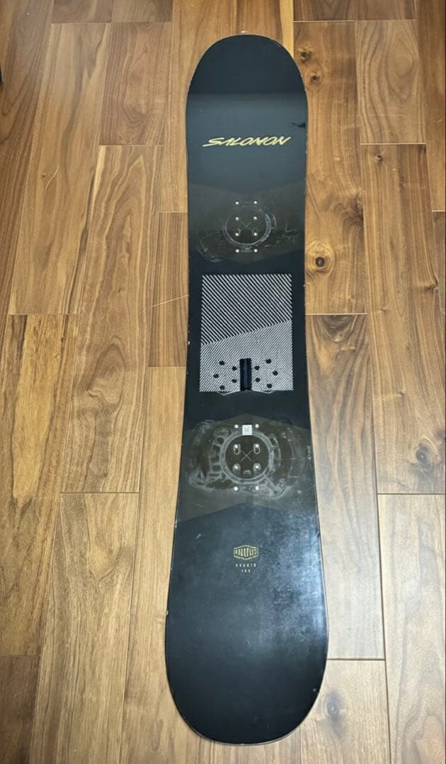 【祝日限定セール！】【Salomon】ケース付きスノーボード 150cm