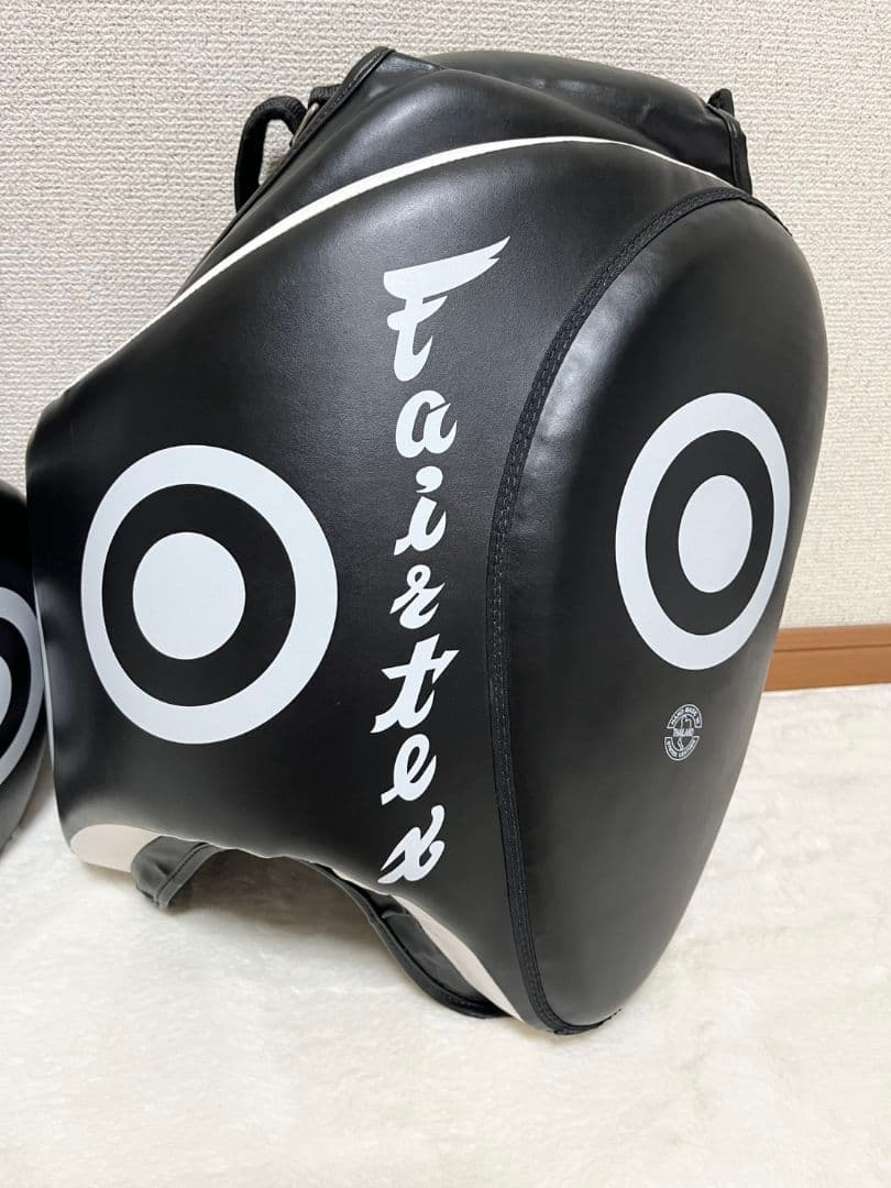 新品未使用 FAIRTEX ローキックパッド キックミット ムエタイ MMA