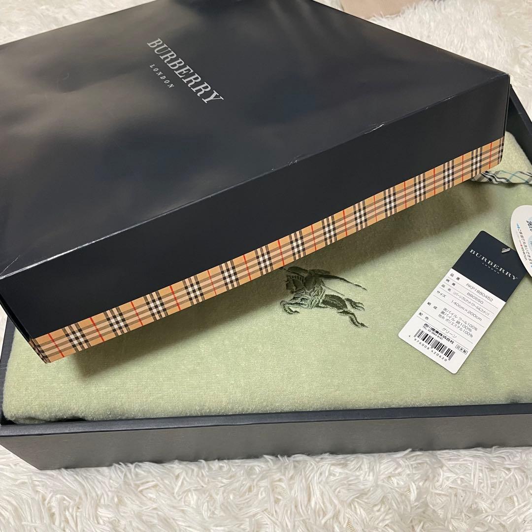 【未使用】BURBERRY バーバリー ウールケット（グリーン）箱付き 洗える