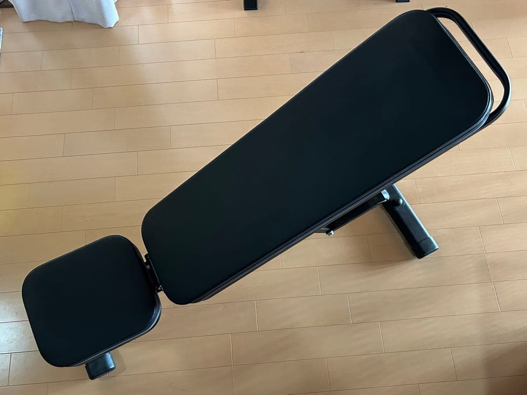 LEADING EDGE トレーニングベンチ LE-B80