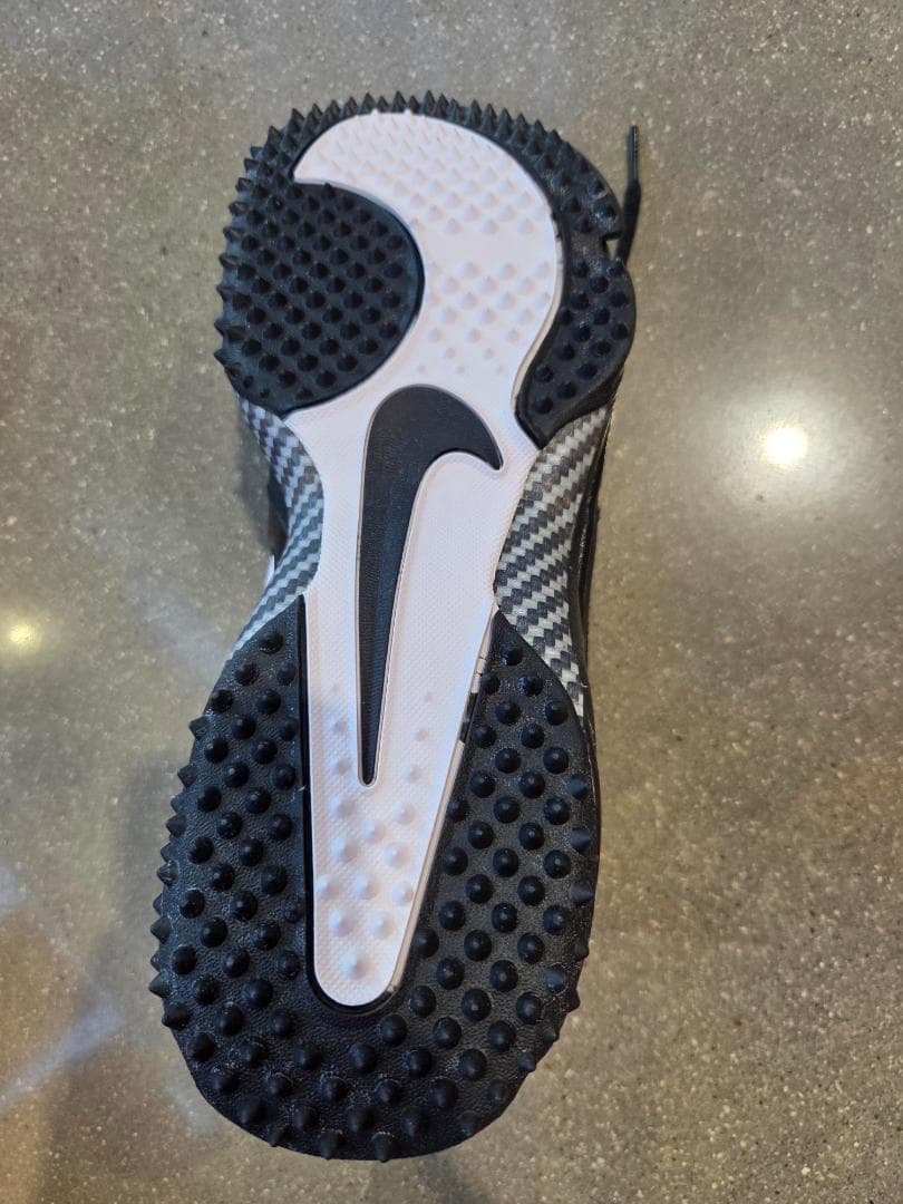 NIKE トレーナー1.3 ターフ 黒白 27.5cm