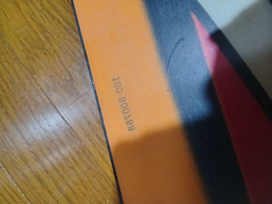 BURTONアルペンスタイル　赤スノーボードと黒ブーツセット