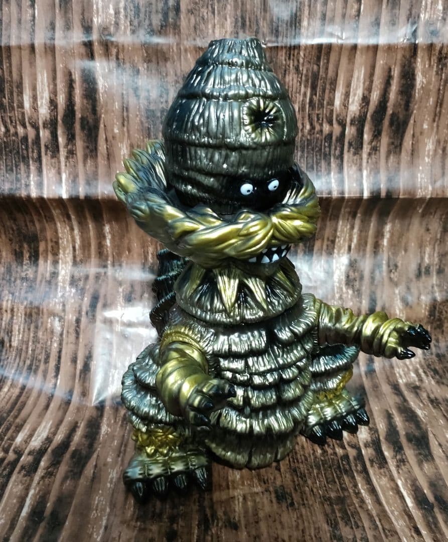 インディーズソフビ メディコムトイ ガム太郎 里芋怪獣 ゲビラ