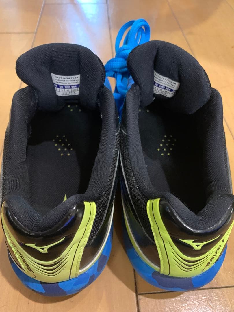 Mizuno バドミントンシューズ　27センチ