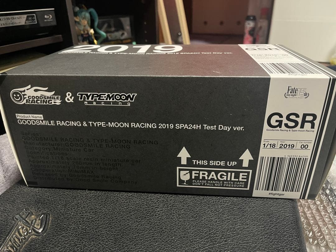 1/18 GOODSMILE RACING＆TYPE-MOON RACING