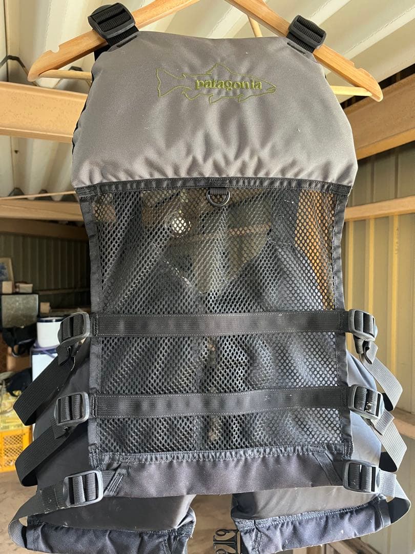 patagonia ライフジャケット メッシュバック
