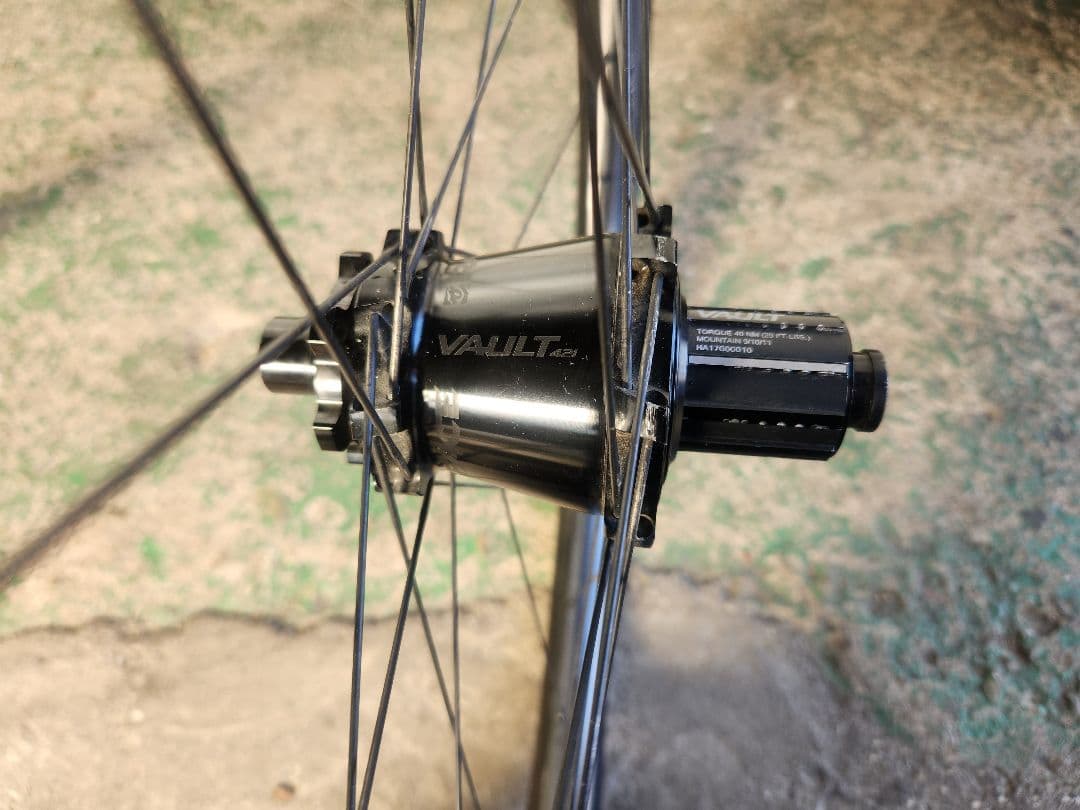 RACE FACE VAULT カーボンリム完組ホイール　27.5インチ