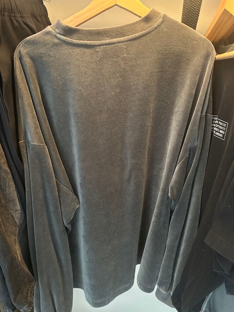 KILLER-BONG TIGHTBOOTH ロングスリーブTシャツ
