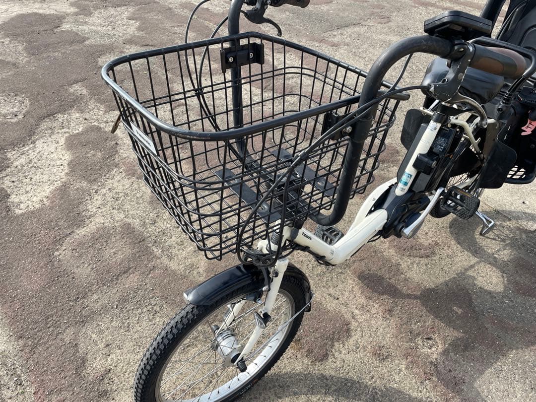 電動アシスト自転車 チャイルドシート付き ホワイト　ギュットMINI DX