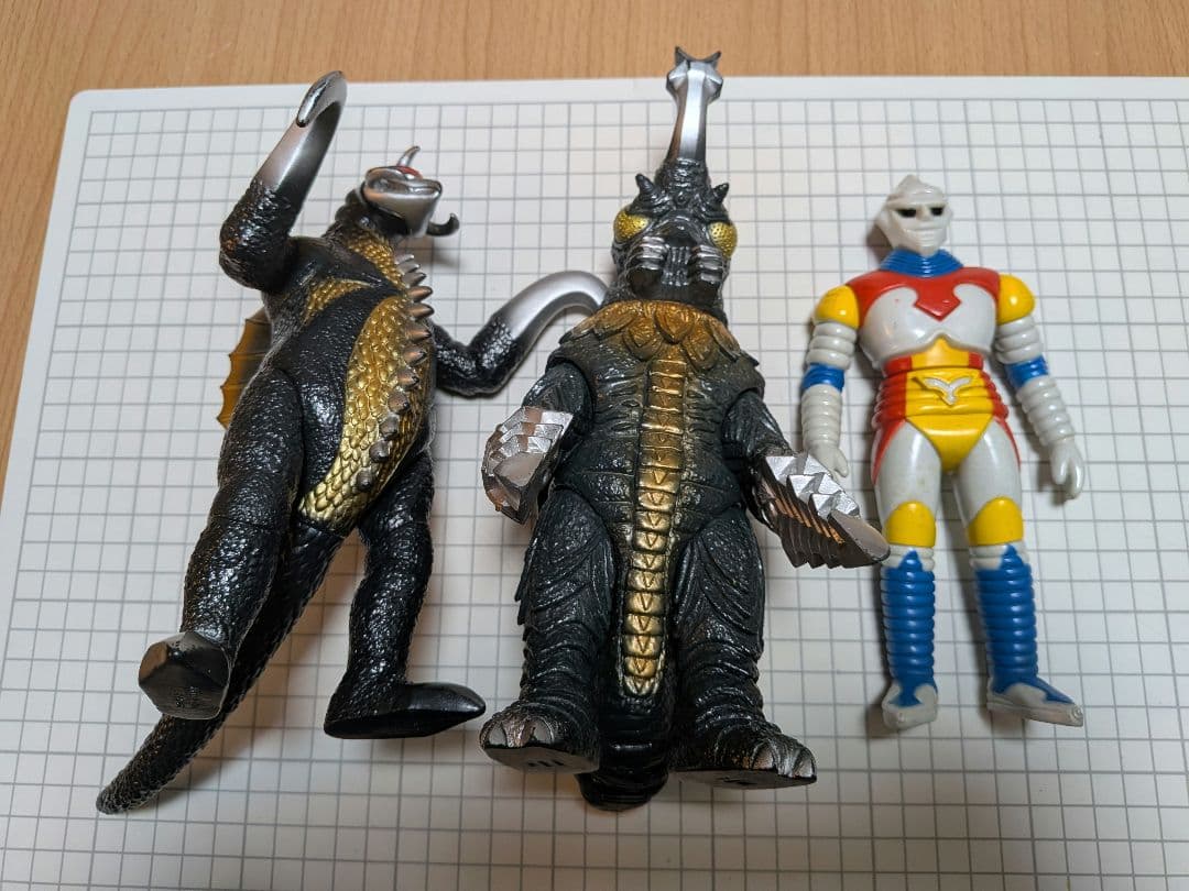 ゴジラ対メガロより　　ジェットジャガー　メガロ　ガイガン　ソフビ