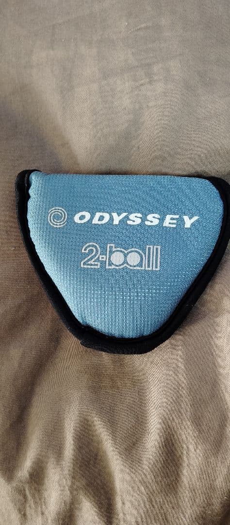 ハローキティデザイン ODYSSEY 2-Ball パター。