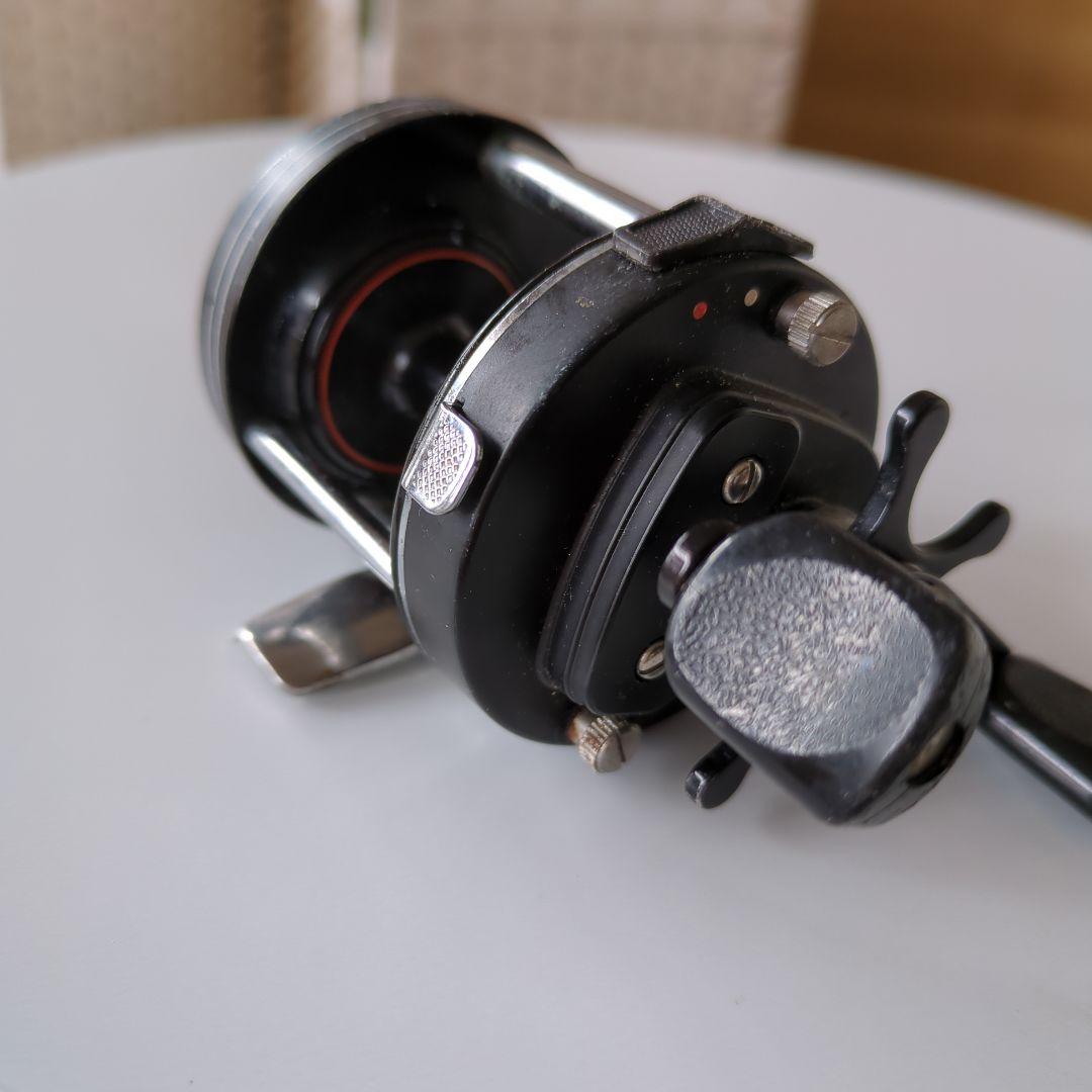 Daiwa GS-2000D ベイトリール 黒