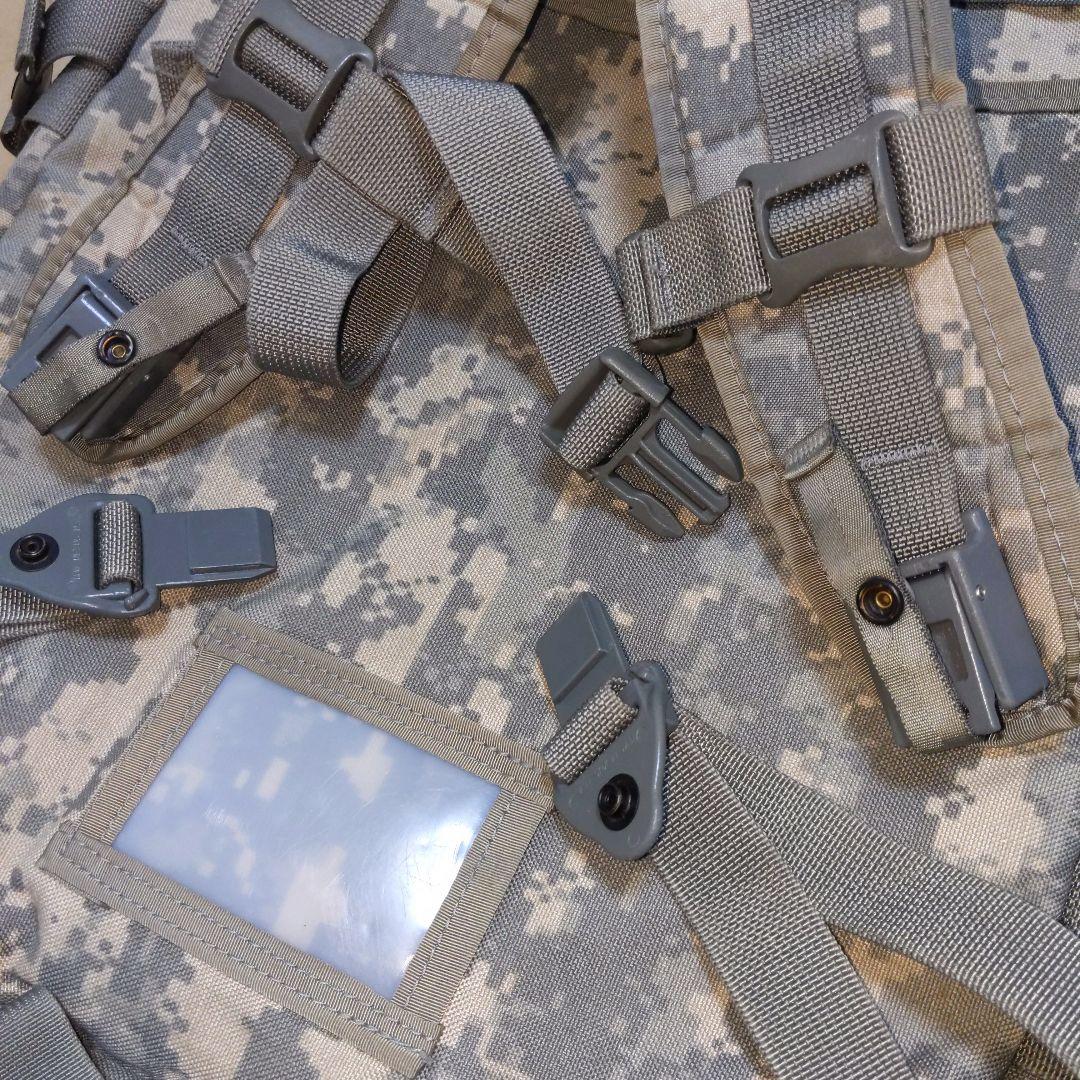 アメリカ陸軍MOLLE Ⅱ アサルトパック/バンダリアポーチ付 UCP 実物良品