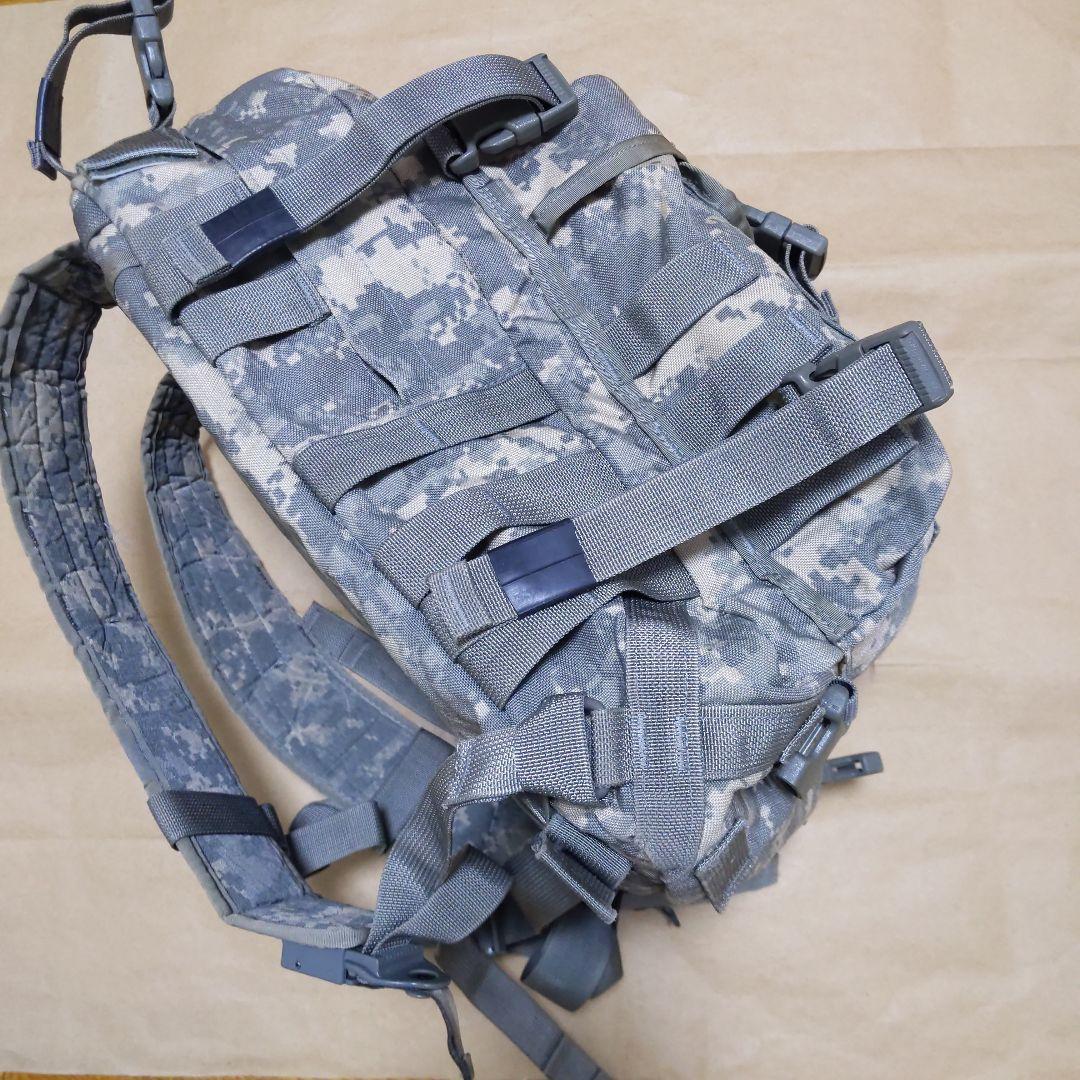 アメリカ陸軍MOLLE Ⅱ アサルトパック/バンダリアポーチ付 UCP 実物良品