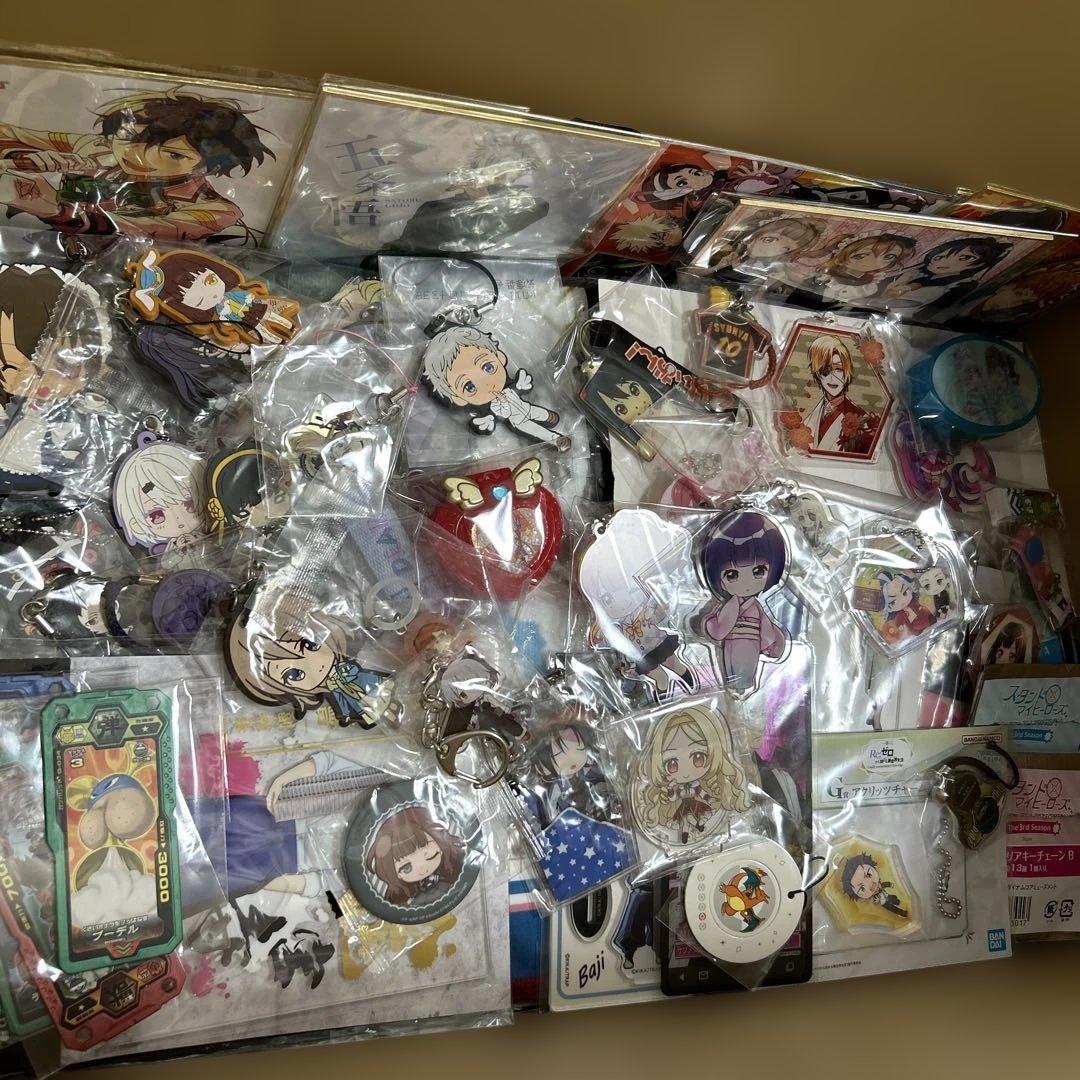 キャラクターグッズまとめ売り　漫画　アニメグッズセットおまとめ　300個以上