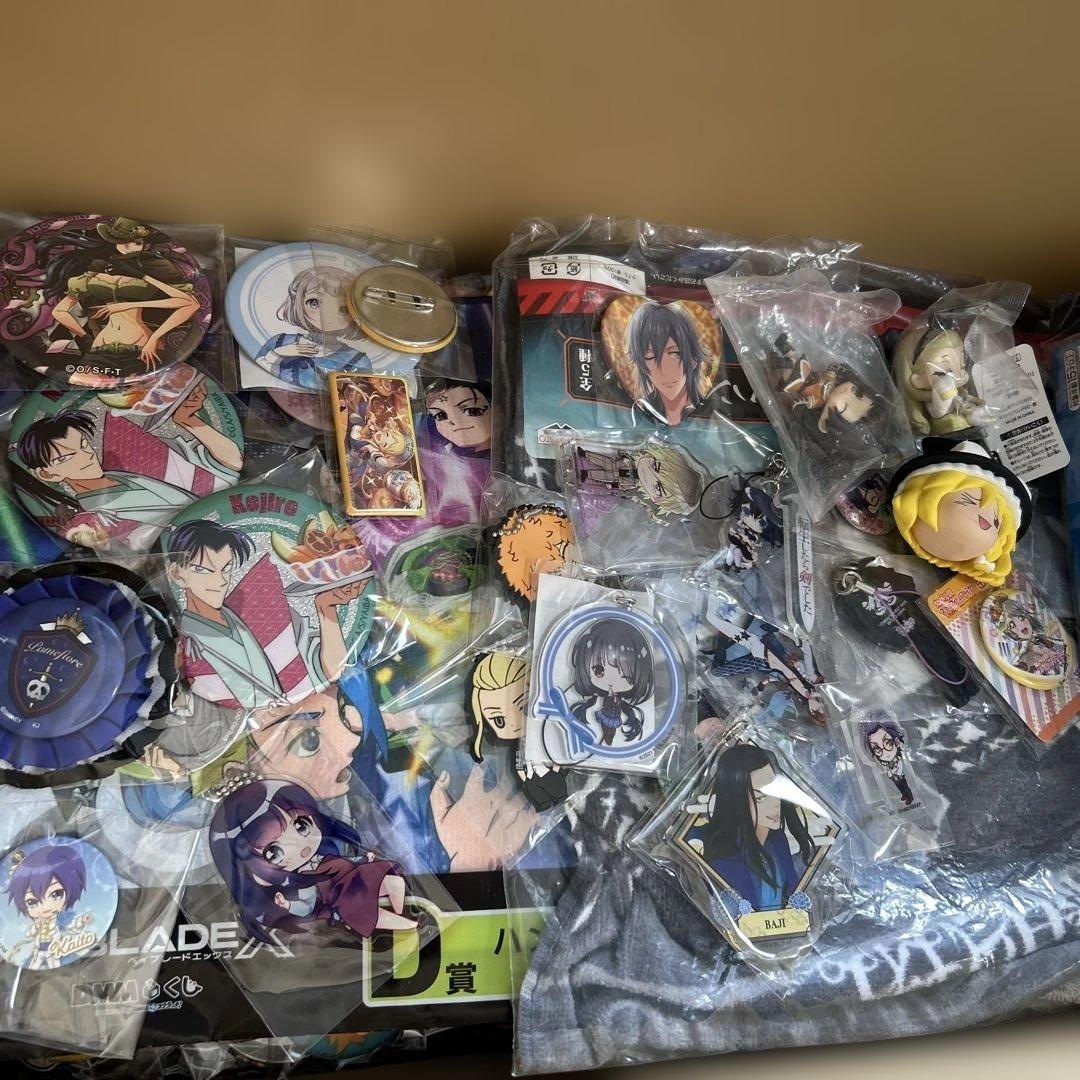 キャラクターグッズまとめ売り　漫画　アニメグッズセットおまとめ　300個以上