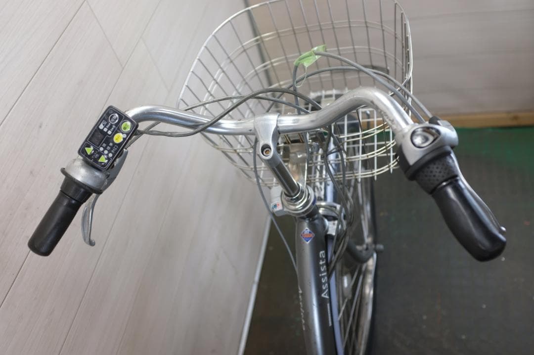 電動自転車ブリヂストン製　アシスタ　26インチ　3段　8.7Ah充電器あり