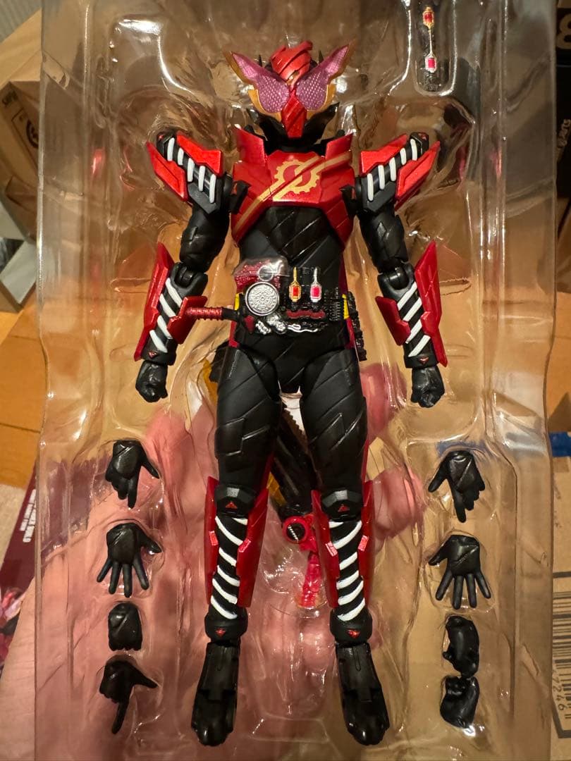 S.H.フィギュアーツ　仮面ライダービルド　ラビットラビットフォーム