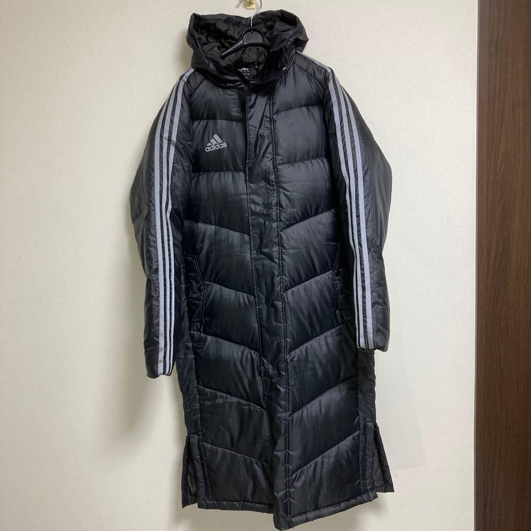極美品 adidas ダウンベンチコート 防寒着 サッカー スポーツ M相当