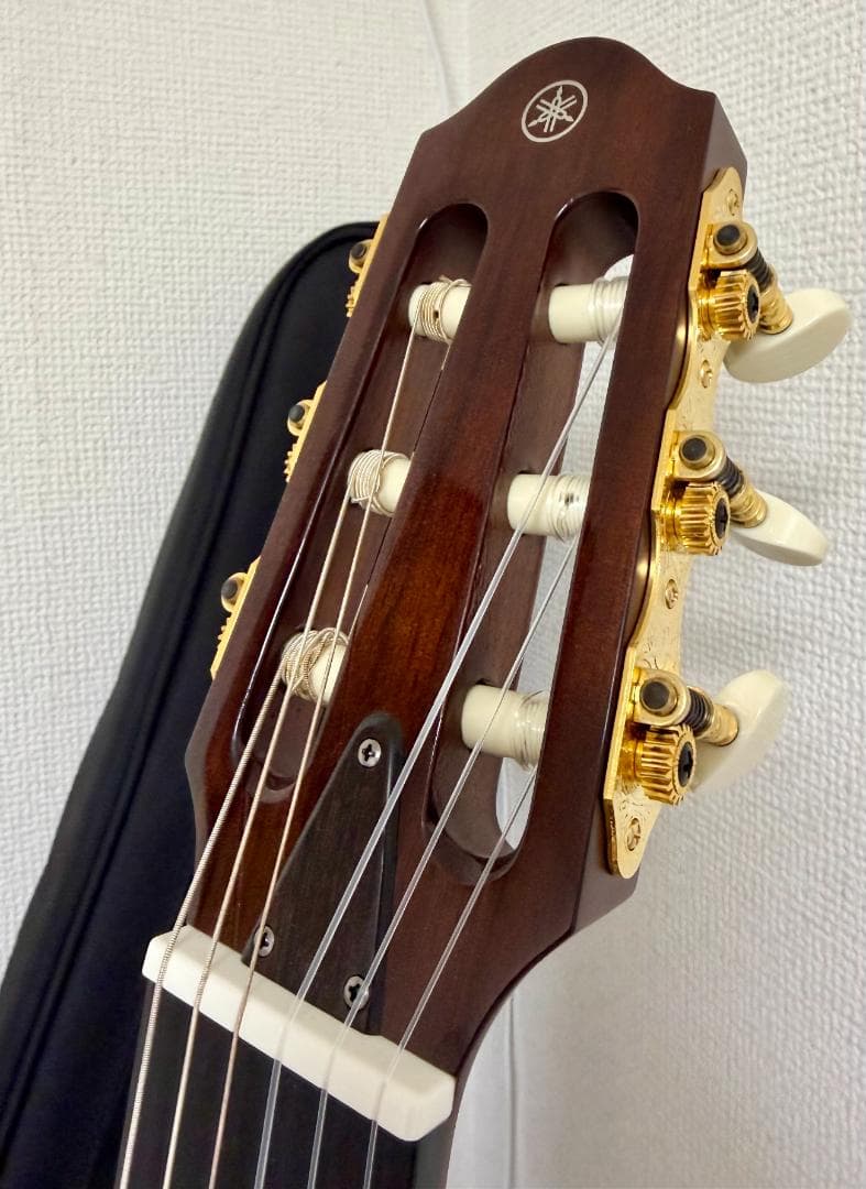 YAMAHA SLG200NW サイレントギター ナイロン弦（純正ケース付）