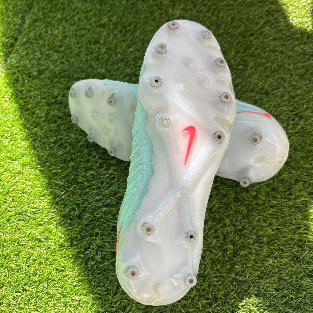 NIKEファントムgx２　24㎝