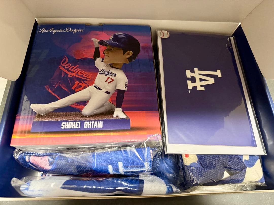 Dodgers Fan Club Box ドジャース VIP会員 大谷翔平