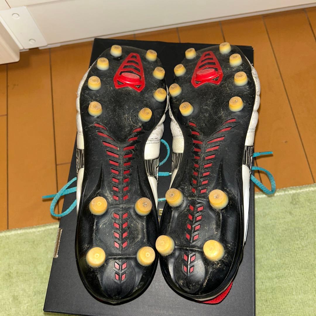 サッカースパイク　Mizuno　モレリアNEO Ⅳ JAPAN 箱、袋有り