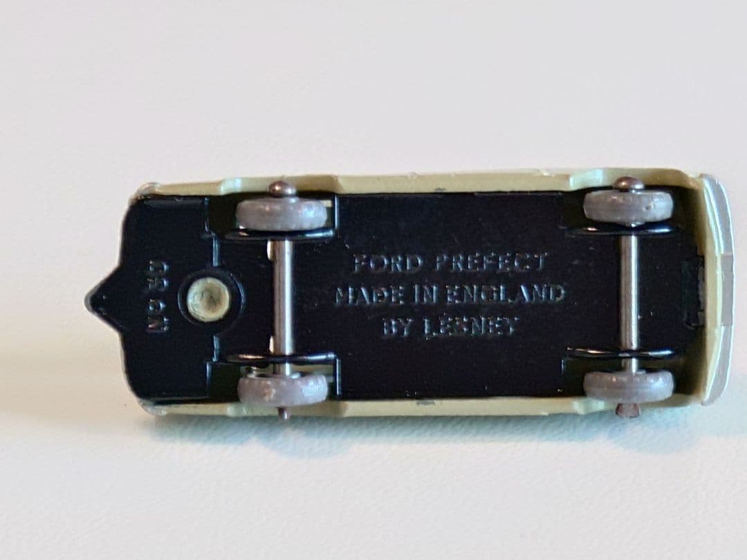 MATCHBOX 　No.30 FORD PREFECT