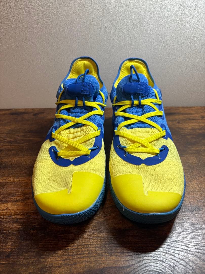 【希少】アンダーアーマーカリー6 Curry6 UNDER ARMOUR