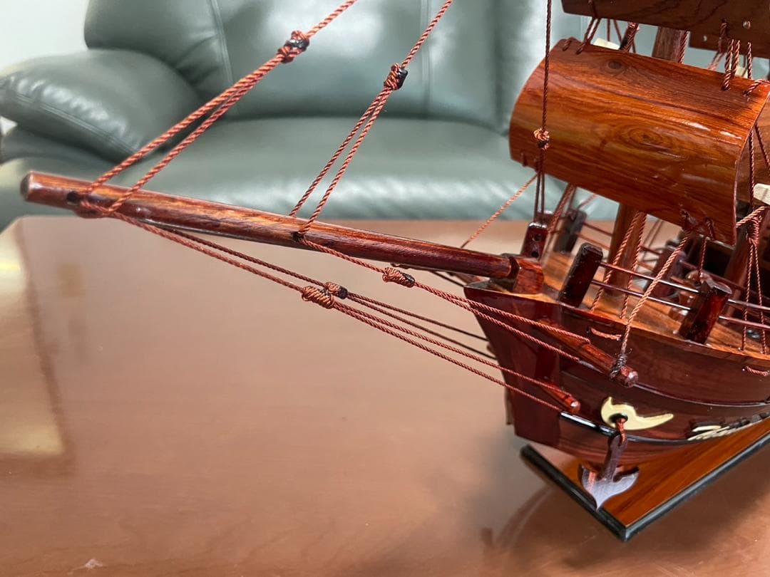 帆船模型　木製　ローズウッド　木製帆船　船　モデルシップ　職人手作り　舟　軍艦