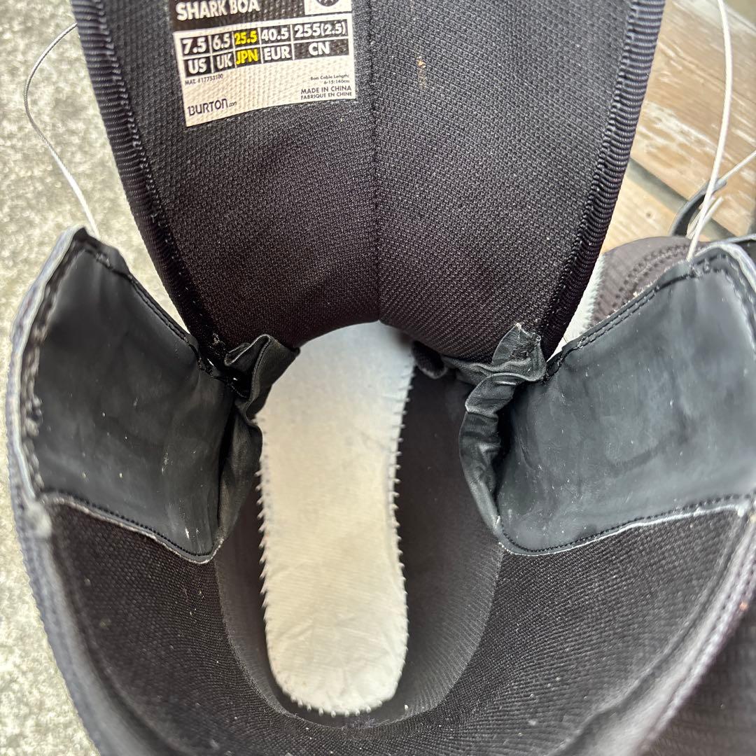 BURTON SHARK スノーボードブーツ ブラック/レッド