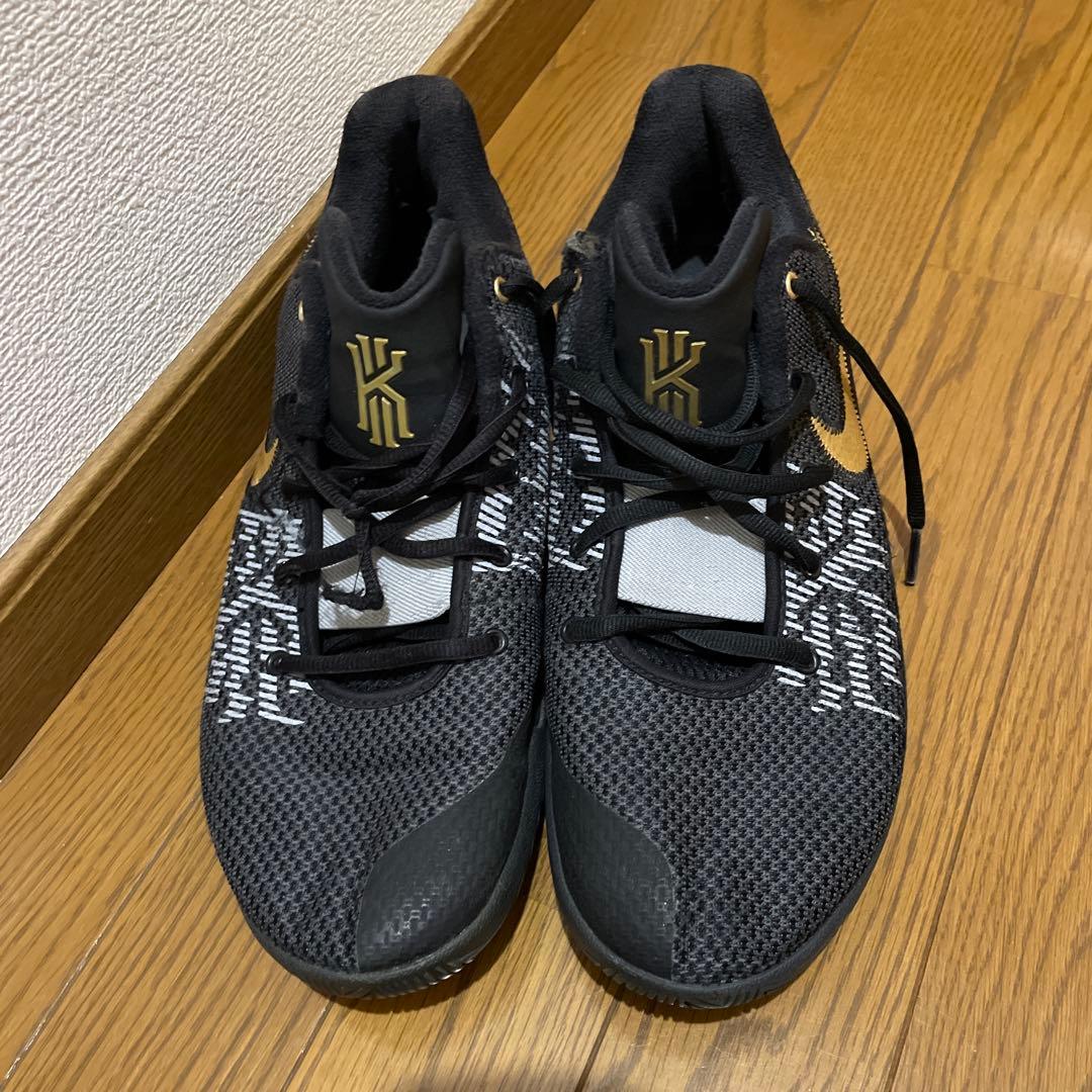 NIKE KYRIE 7 ブラック/ゴールド