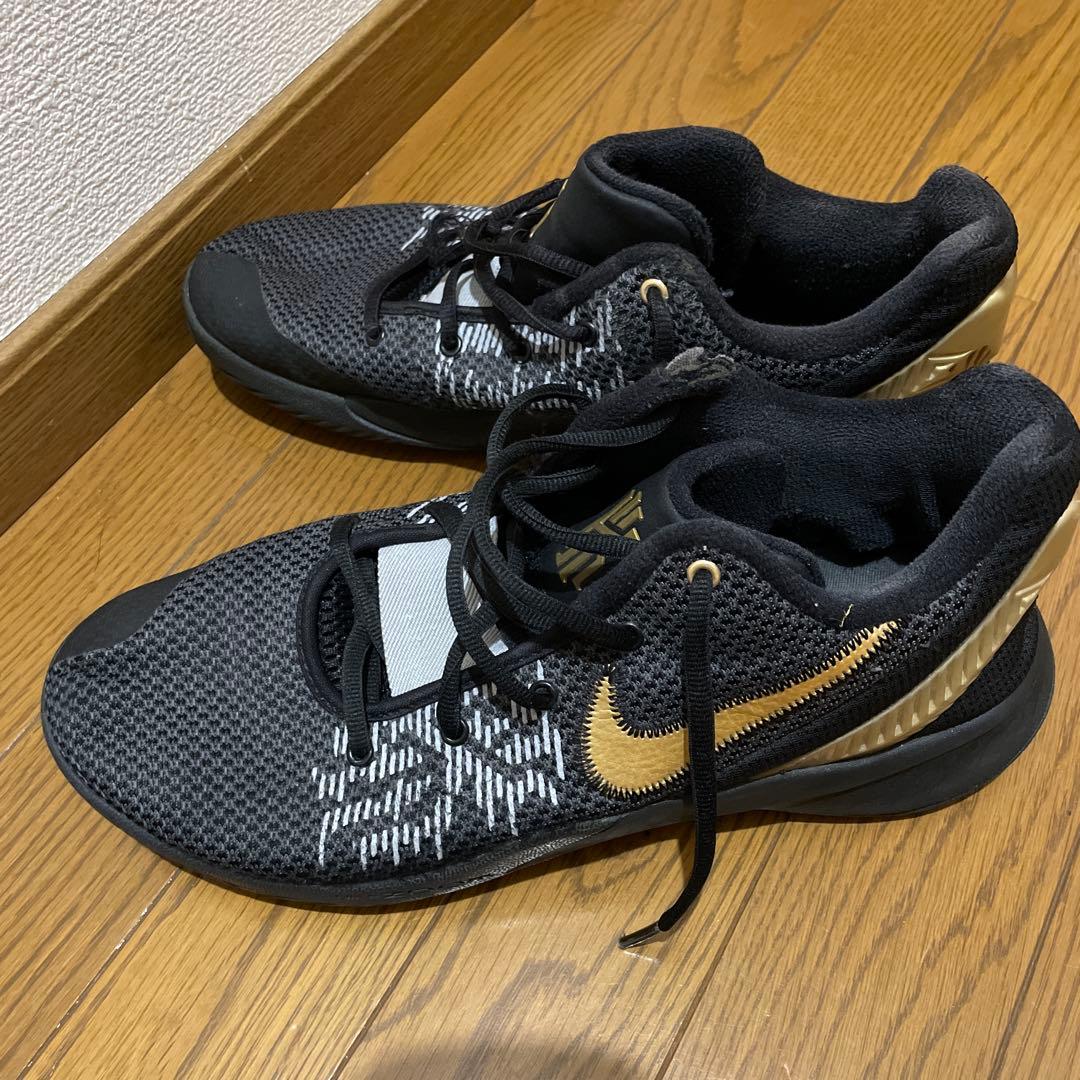 NIKE KYRIE 7 ブラック/ゴールド