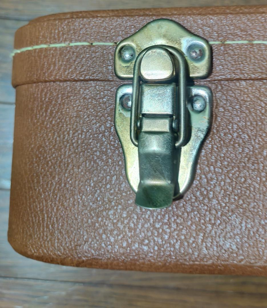 Edwards エレキギター + ギブソンハードケース(希望者のみ)