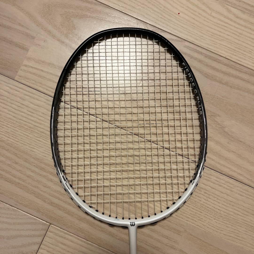 Wilson FIERCE バドミントンラケット美品。