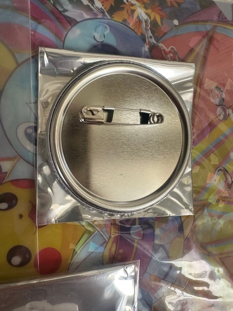 呪術廻戦0 コラボカフェ本舗　五条悟　缶バッジ　アクリルスタンド3個セット