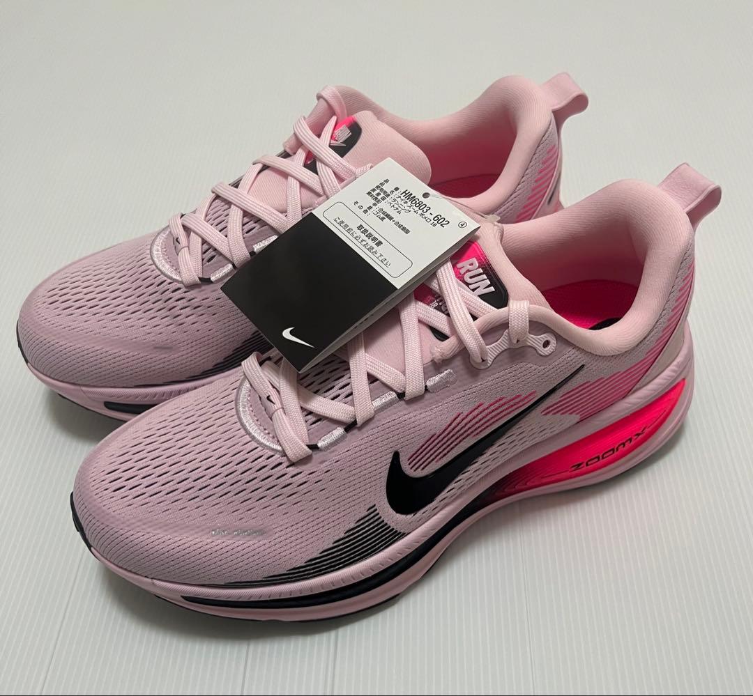 【新品未使用】NIKE ナイキ ボメロ 18 ランニングシューズ ピンク