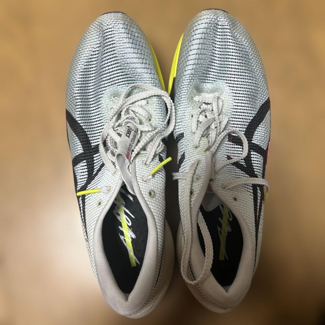 ASICS メタスピードエッジパリ