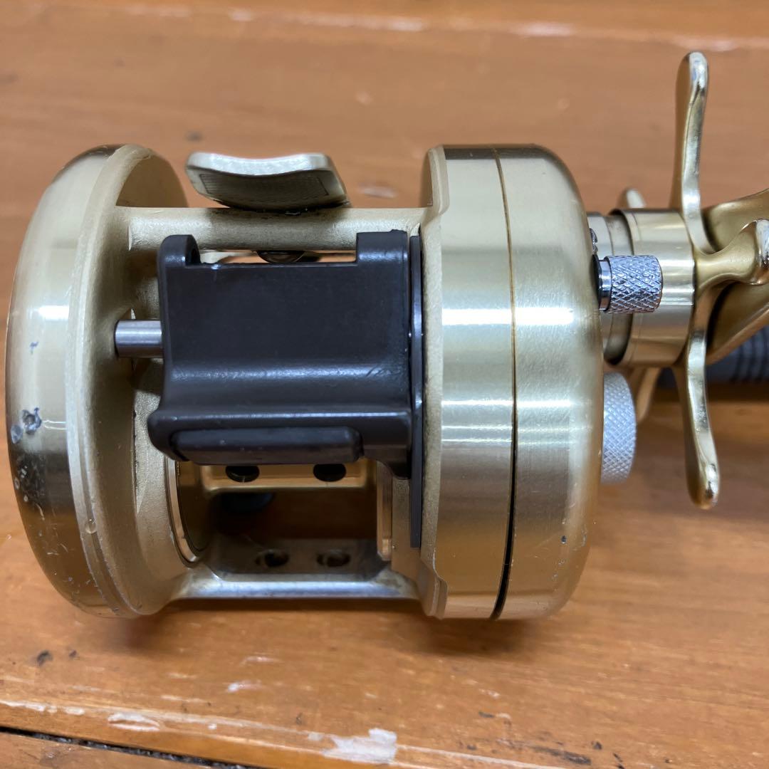 ① Shimano CALCUTTA 101xt
