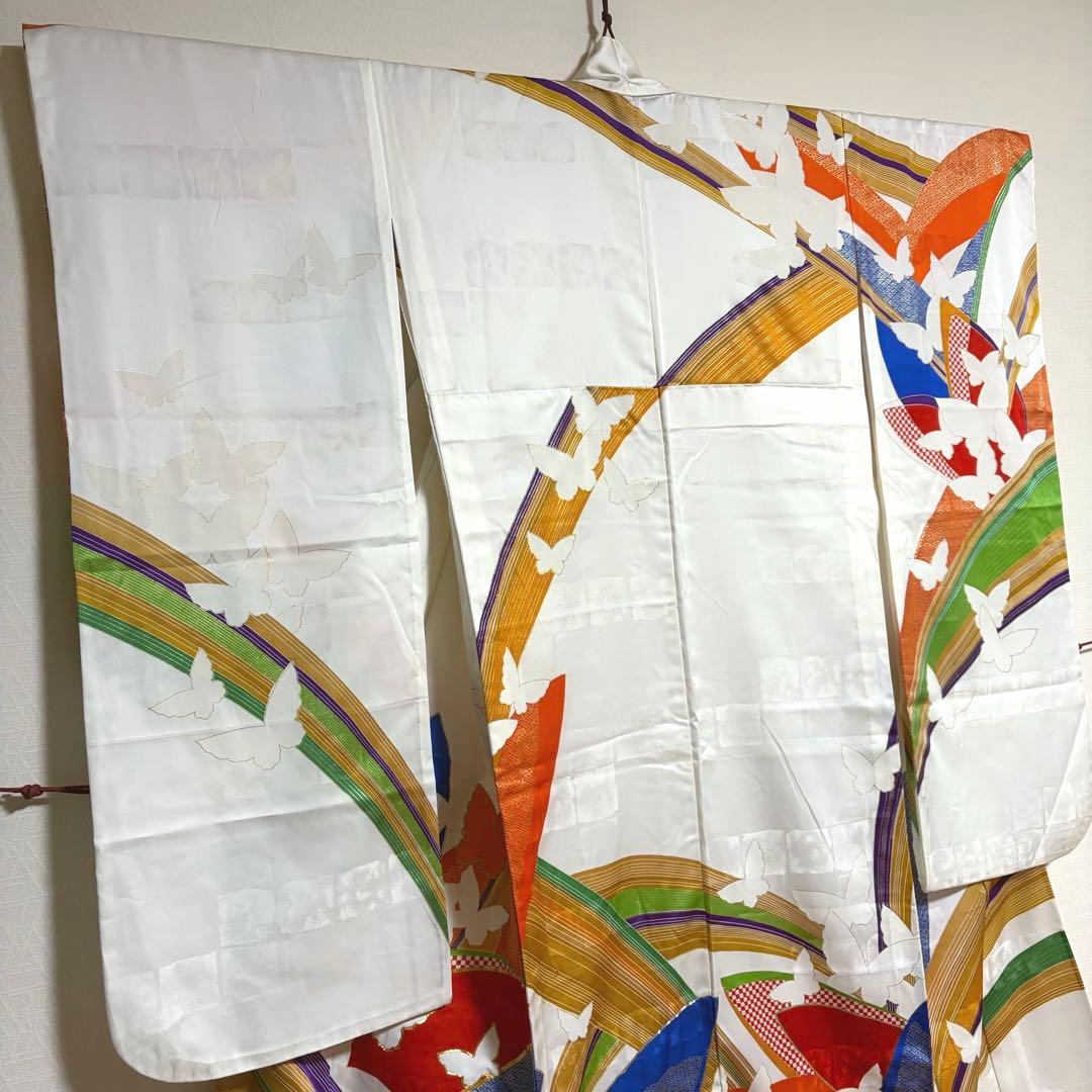 【舞台衣装】 。振袖 蝶々文様 金銀駒刺繍入り 単衣 広衿 身丈約158.5cm