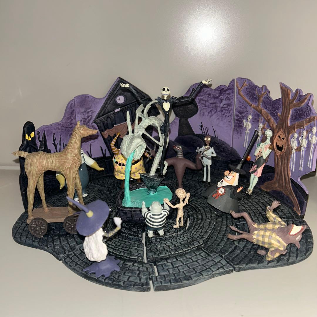 ナイトメアビフォアクリスマス　ハロウィンタウン　クリスマスタウンセット　箱あり