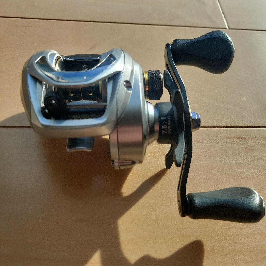 【ちんぱん】DAIWA 24バスＸ 100HL 7.5:1 左巻き