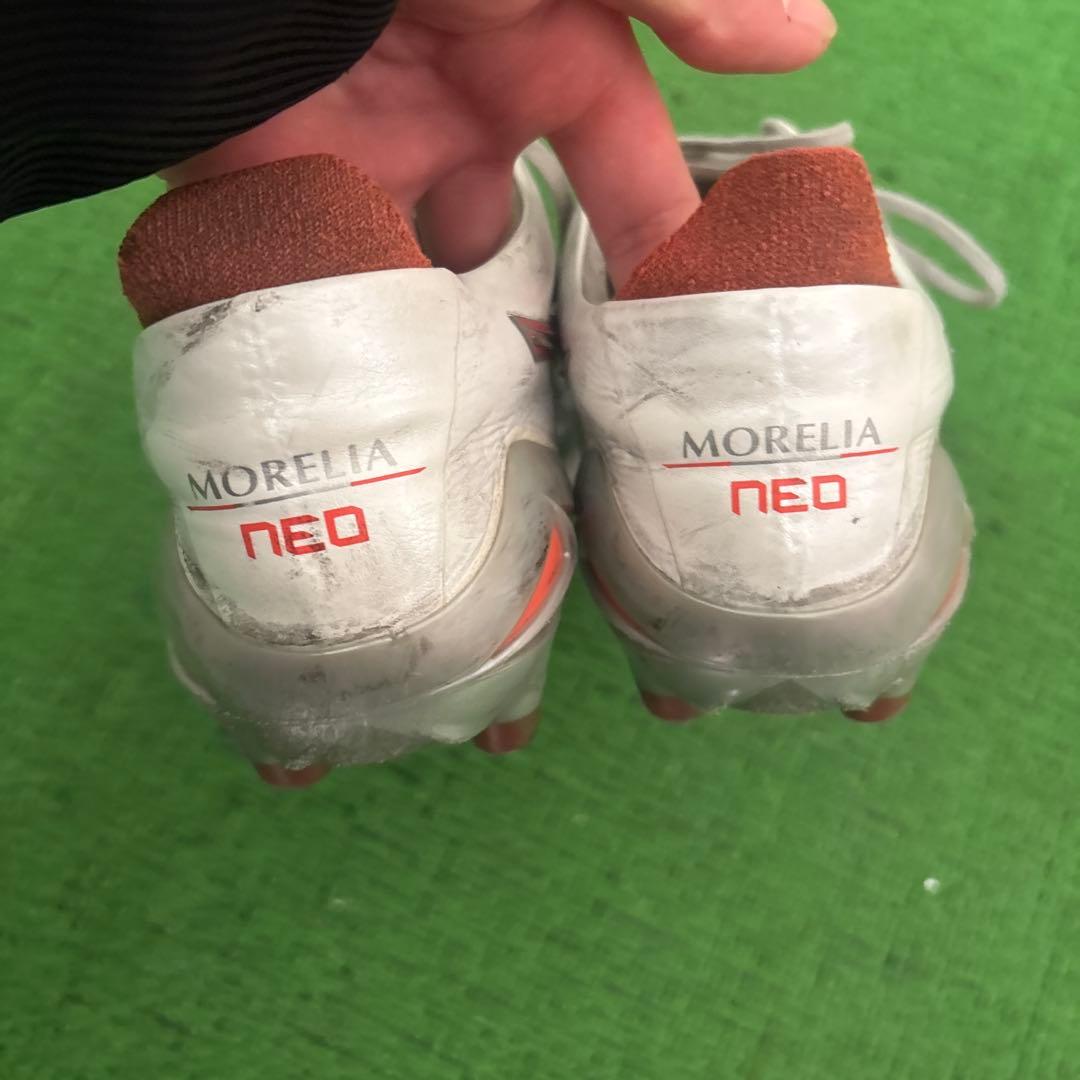 Mizuno モレリアサッカーシューズ ホワイト/レッド完売商品
