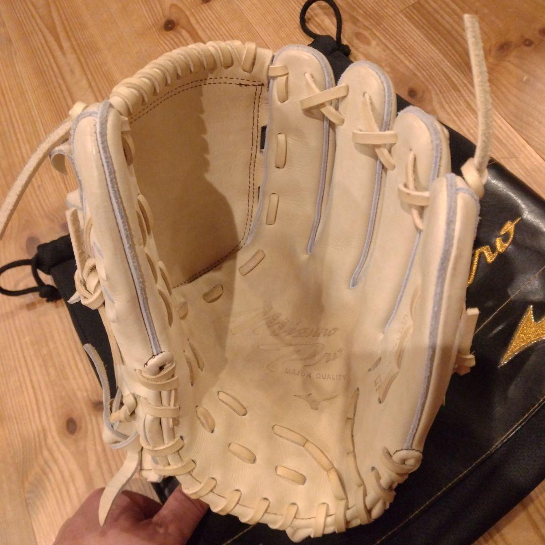 Mizuno Pro軟式 ベージュレザーグローブ 右投げ用