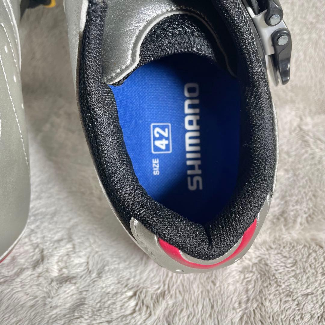 ほぼ未使用❗️SHIMANO R086 自転車シューズ シルバー/ブラック/レッド